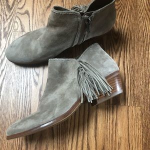 Sam Edelman suede boots brand new size 9
